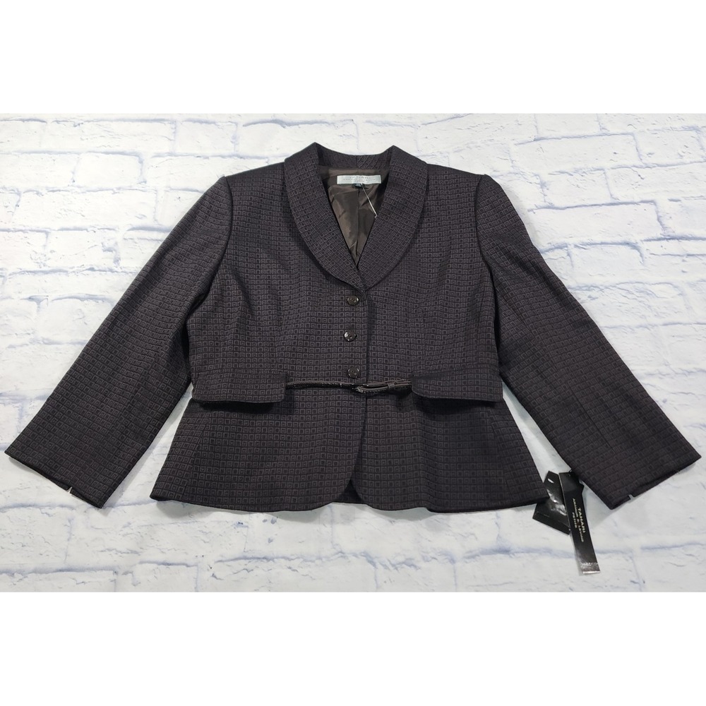 Tahari Blazer Jacket WOMENS SZ 10P Brown Long Sleeve Single Breasted Belted